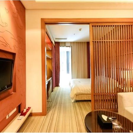 Starway Hotel Silver Zhuhai Esterno foto