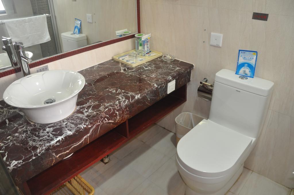 Starway Hotel Silver Zhuhai Camera foto