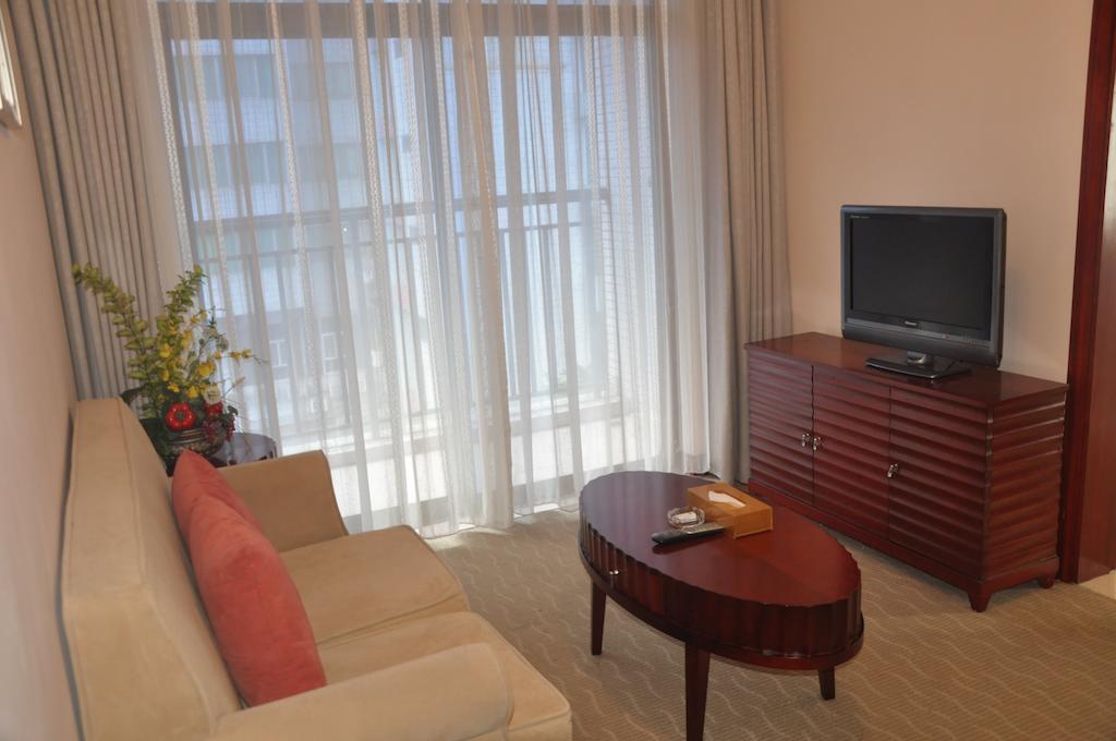 Starway Hotel Silver Zhuhai Esterno foto